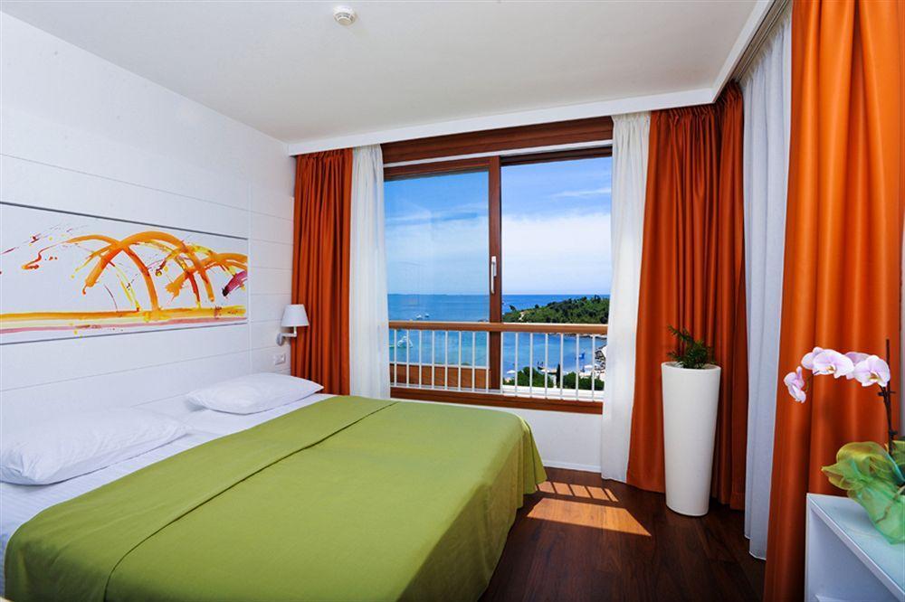 Hotel Istra Раб Екстер'єр фото
